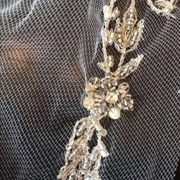 Wedding vail!! - Picture 6 of 8